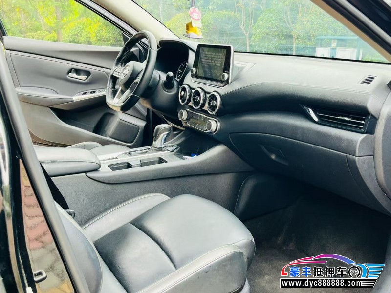 20年日产轩逸轿车抵押车出售