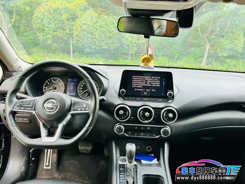 20年日产轩逸轿车抵押车出售