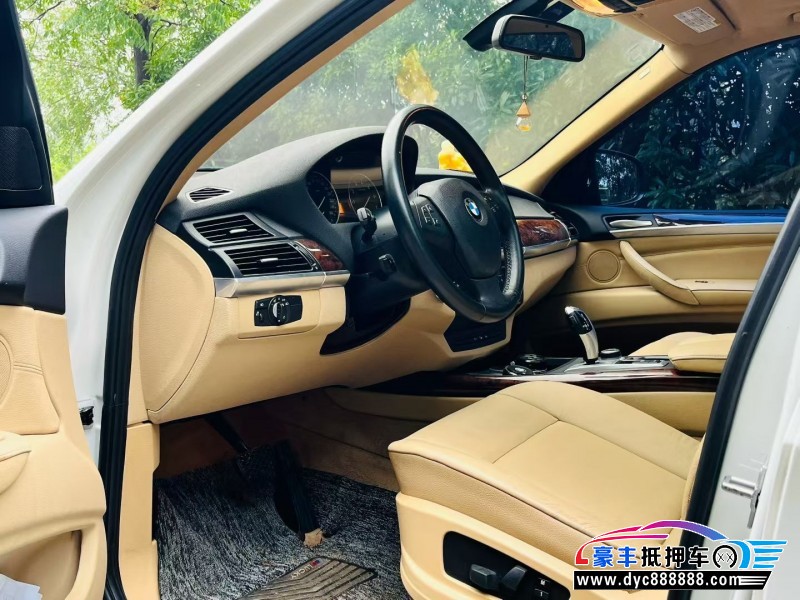 13年宝马X5轿车抵押车出售