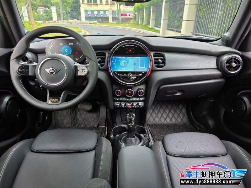 24年宝马MINI轿车抵押车出售