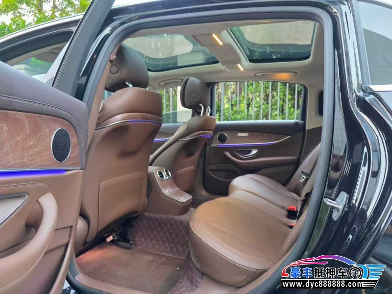 21年奔驰E轿车抵押车出售