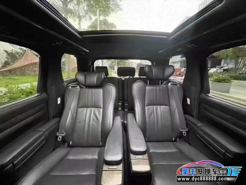 19年丰田埃尔法轿车抵押车出售