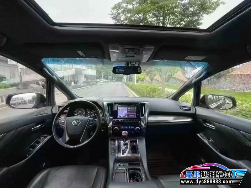 19年丰田埃尔法轿车抵押车出售