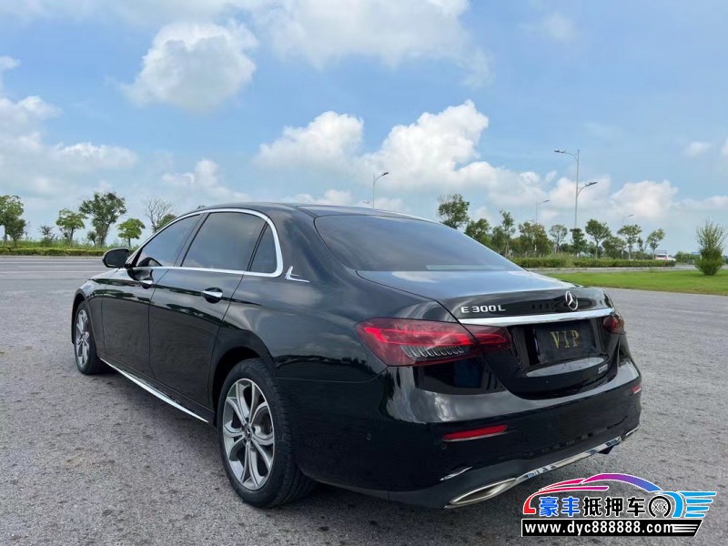 22年奔驰E轿车抵押车出售