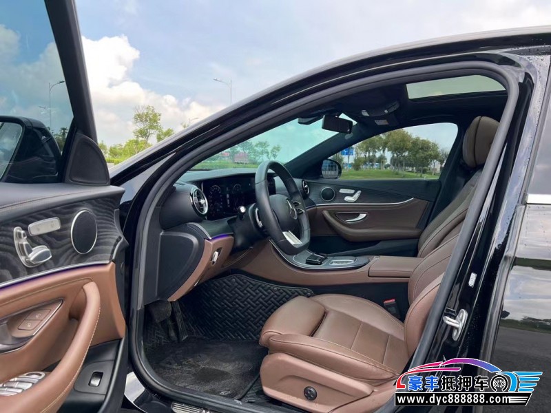 22年奔驰E轿车抵押车出售