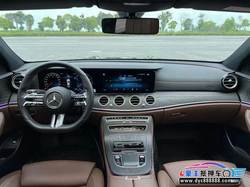 22年奔驰E轿车抵押车出售