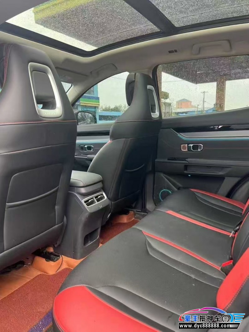 25年捷途大圣轿车抵押车出售