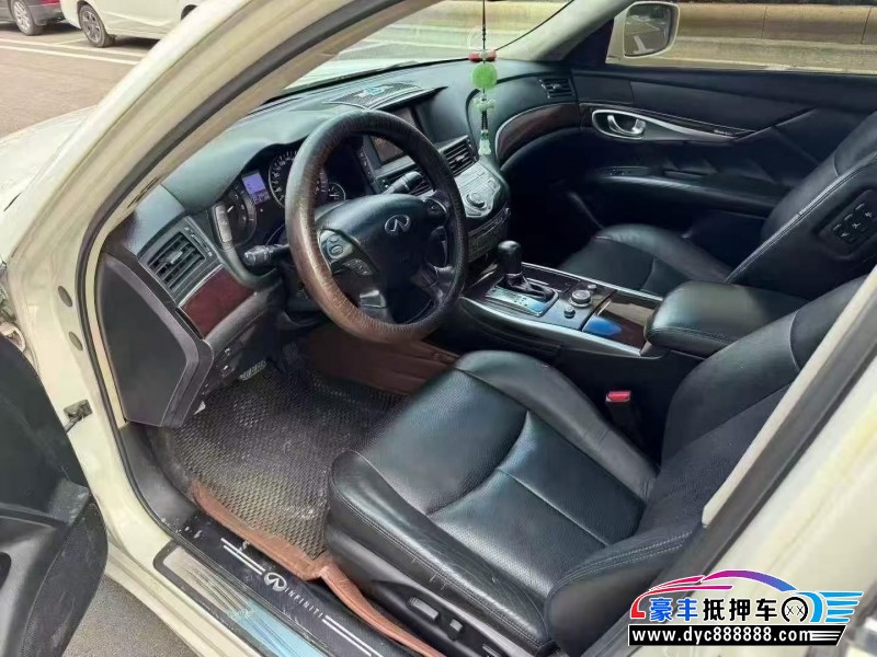 13年英菲尼迪Q70轿车抵押车出售