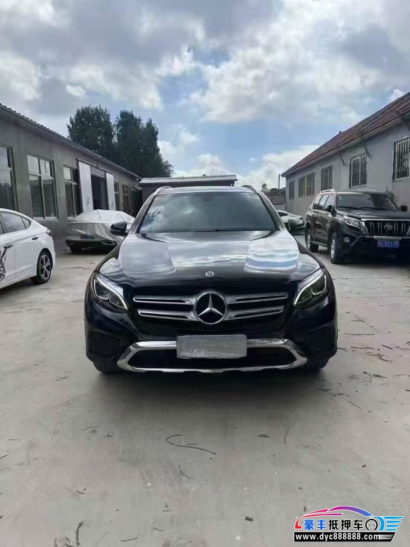 19年奔驰GLC轿车抵押车出售