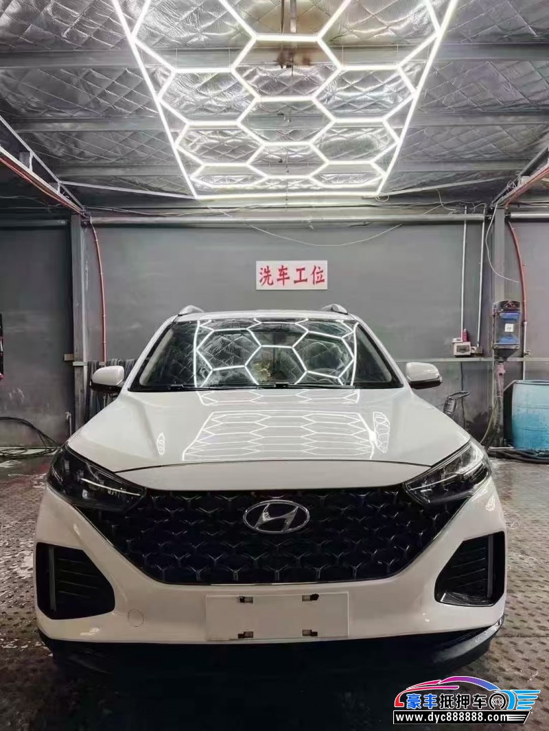 21年现代ix35轿车抵押车出售