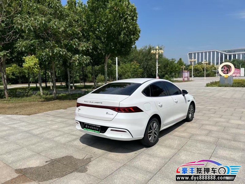 21年比亚迪秦轿车抵押车出售