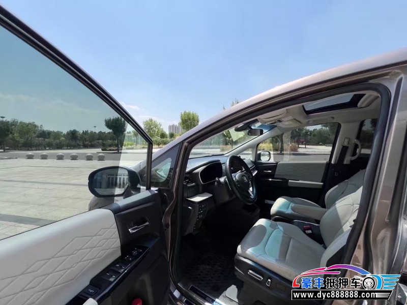 22年本田艾力绅轿车抵押车出售