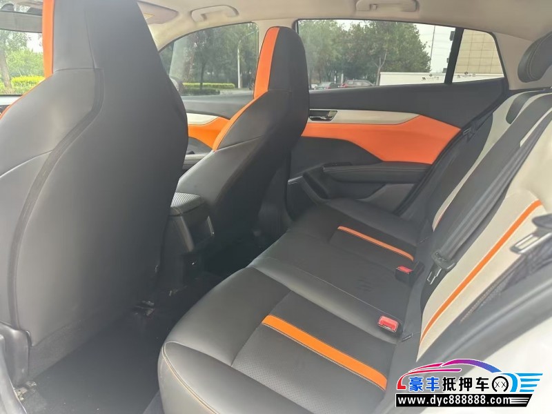 23年东风风神奕炫轿车抵押车出售