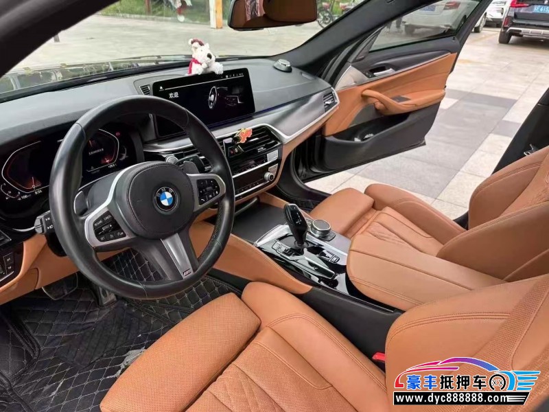 21年宝马5系轿车抵押车出售