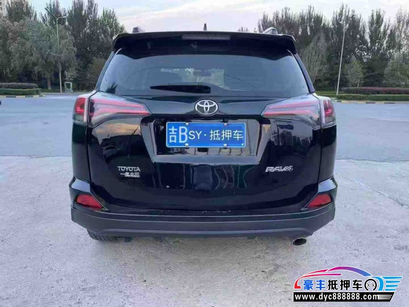 18年丰田RAV4轿车抵押车出售