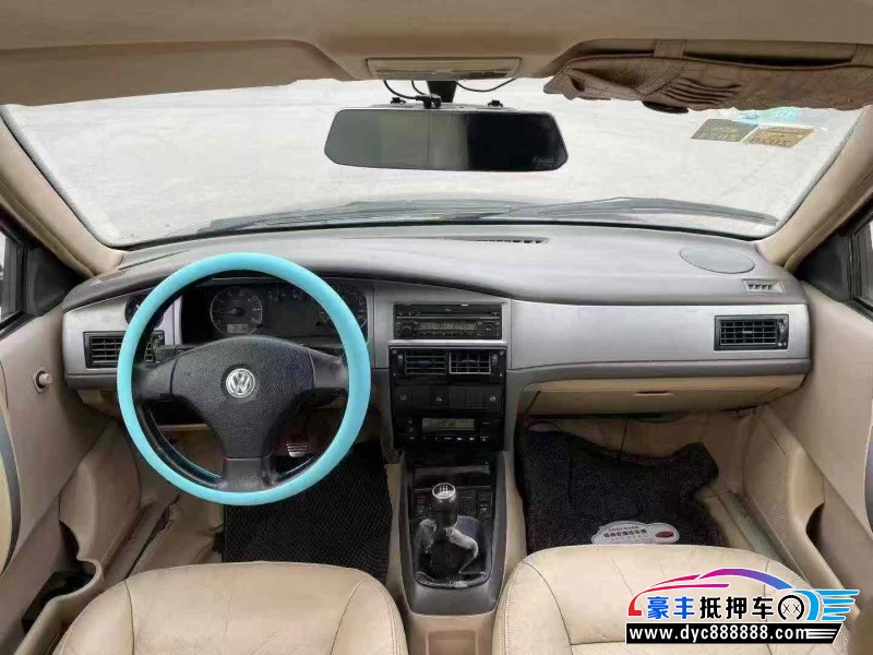 13年大众桑塔纳轿车抵押车出售