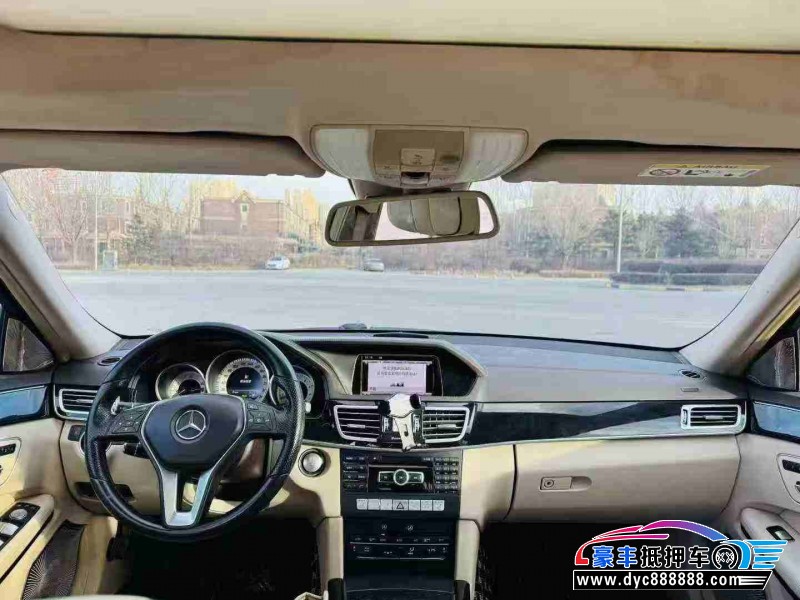 16年奔驰E轿车抵押车出售