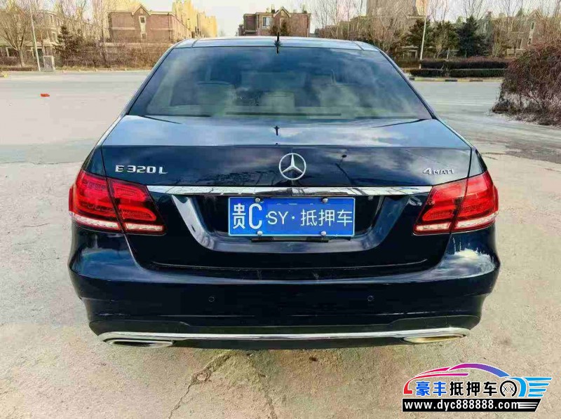 16年奔驰E轿车抵押车出售