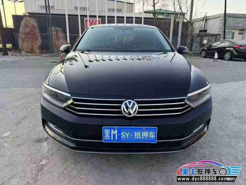 18年大众迈腾轿车抵押车出售