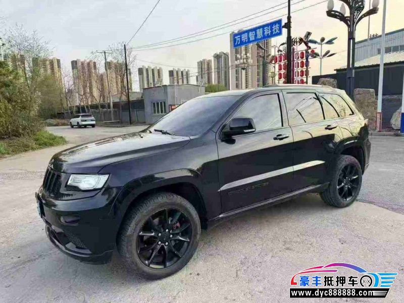 16年Jeep大切诺基轿车抵押车出售