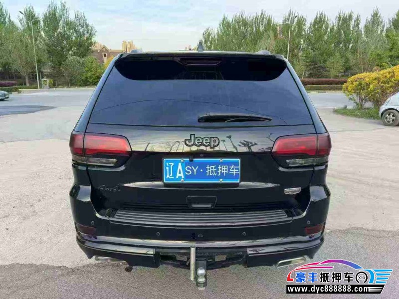 16年Jeep大切诺基轿车抵押车出售