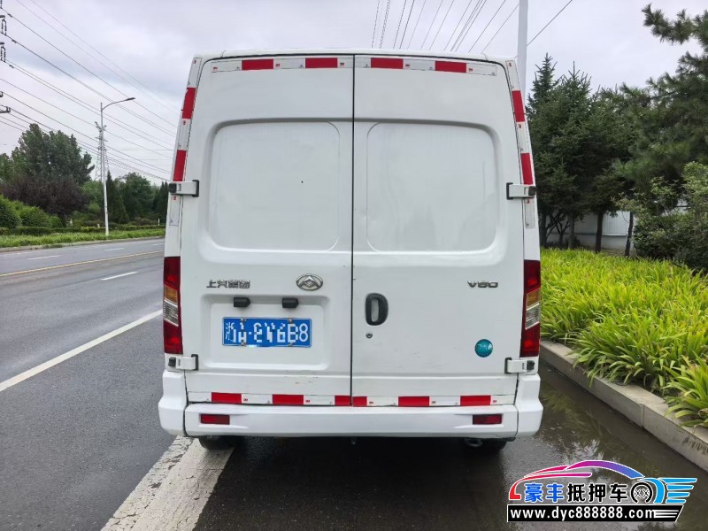 22年上汽大通V80轿车抵押车出售