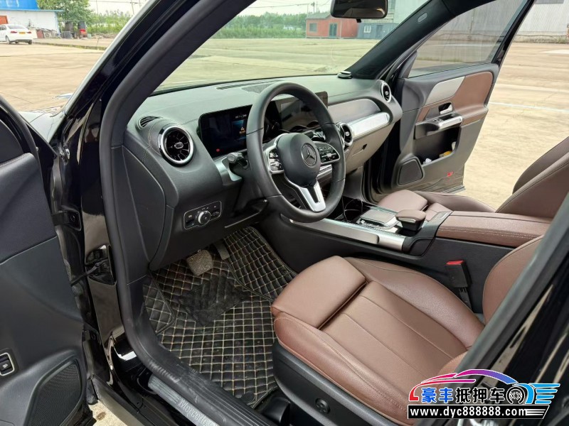 21年奔驰GLB轿车抵押车出售