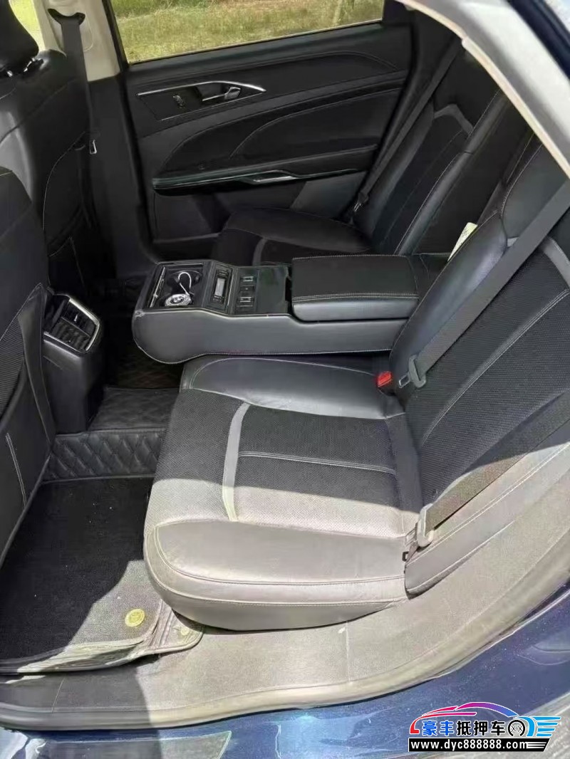 17年福特金牛座轿车抵押车出售