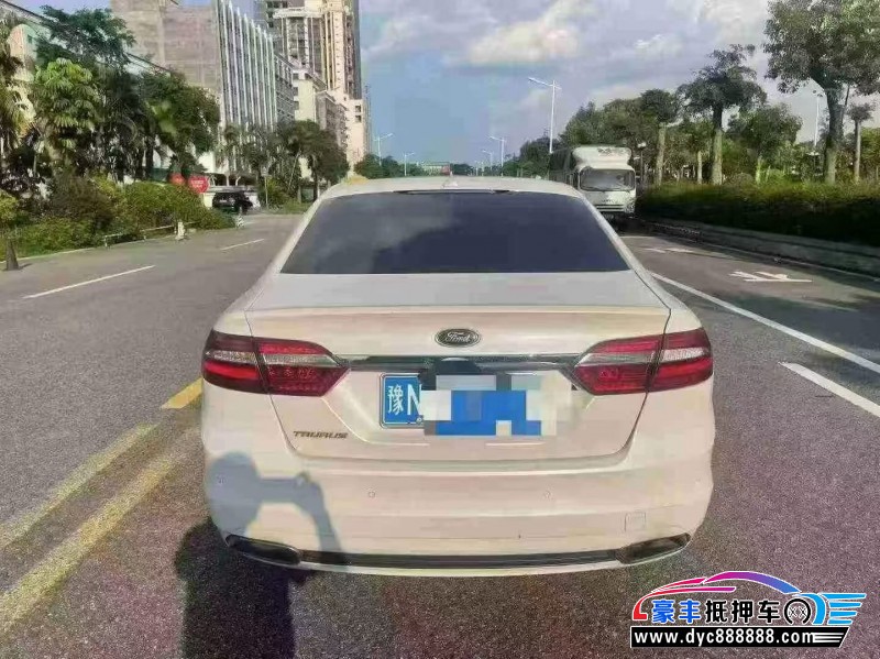 17年福特金牛座轿车抵押车出售