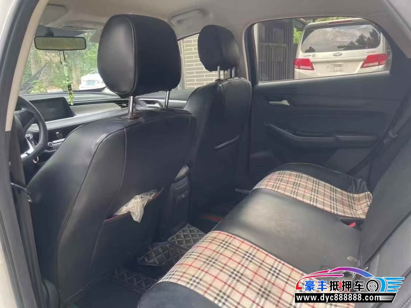 21年福特福睿斯轿车抵押车出售