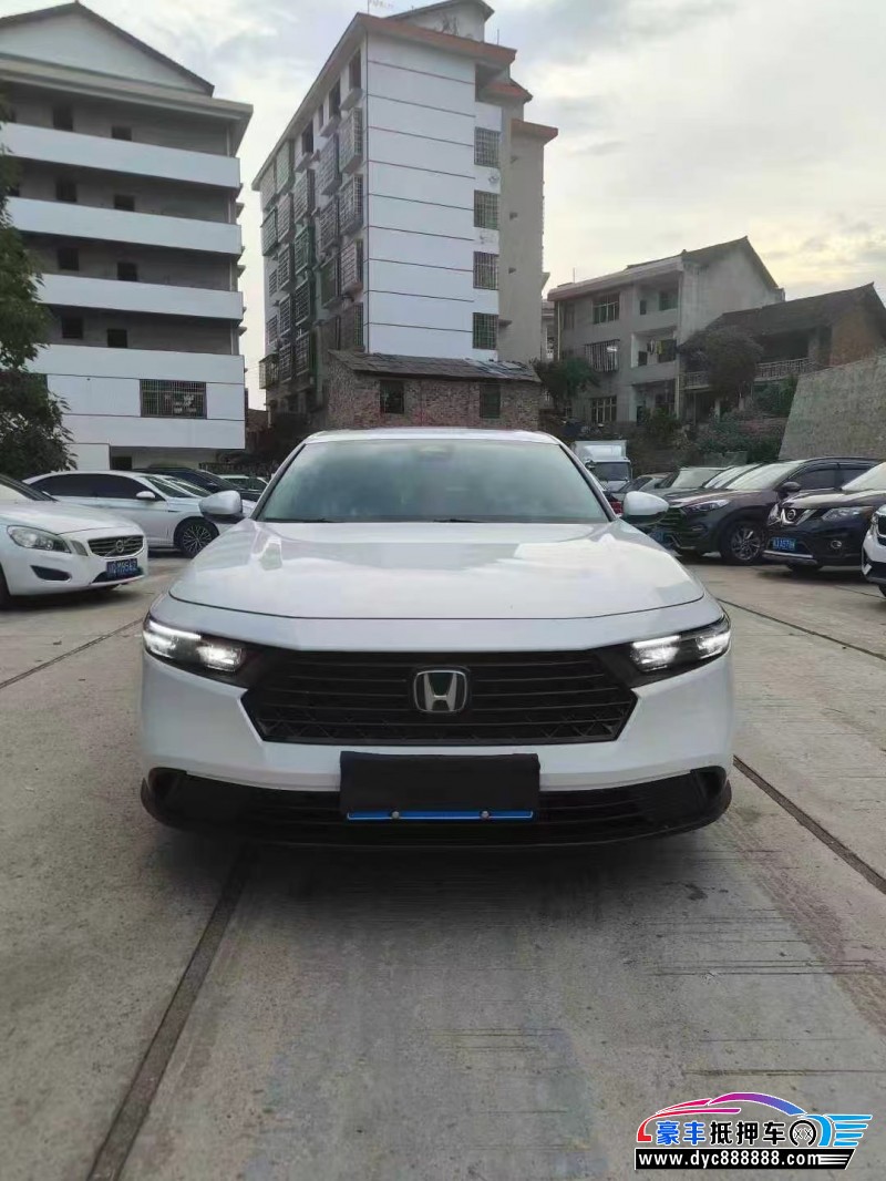 23年本田雅阁轿车抵押车出售