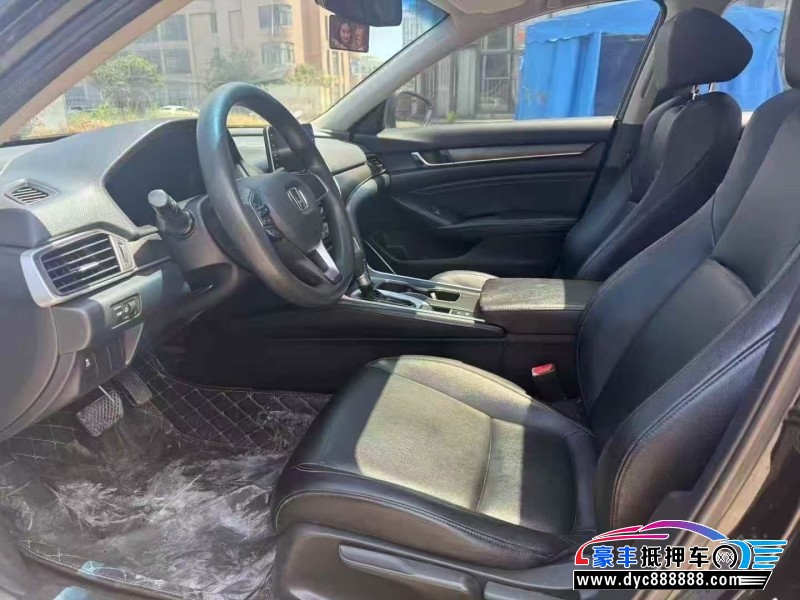 19年本田雅阁轿车抵押车出售