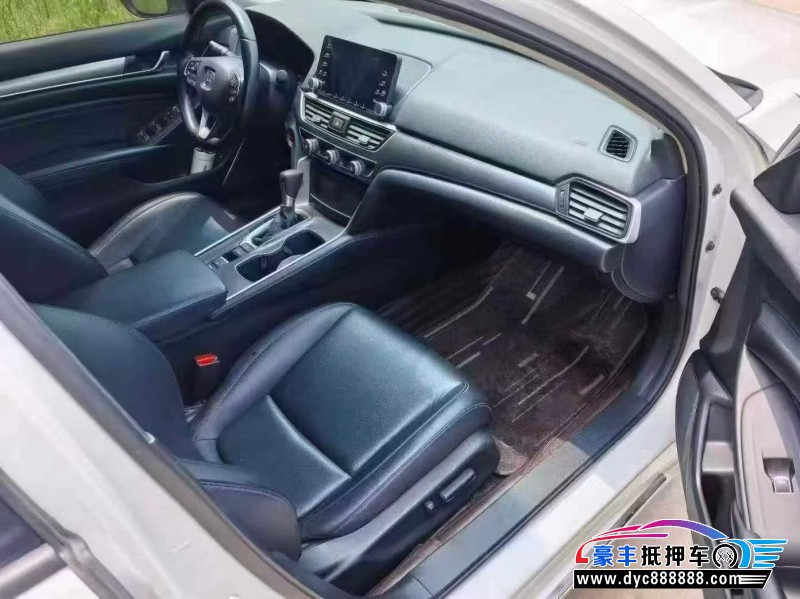 21年本田雅阁轿车抵押车出售