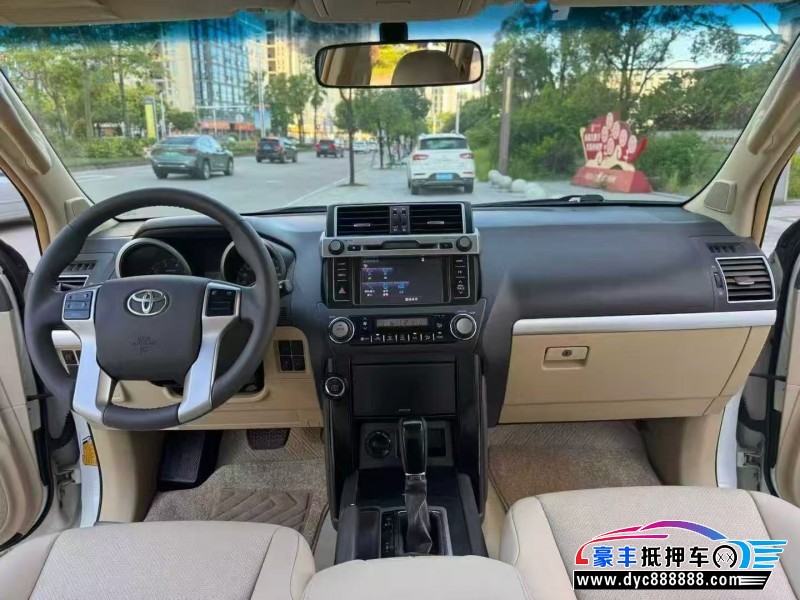17年丰田普拉多（霸道）轿车抵押车出售