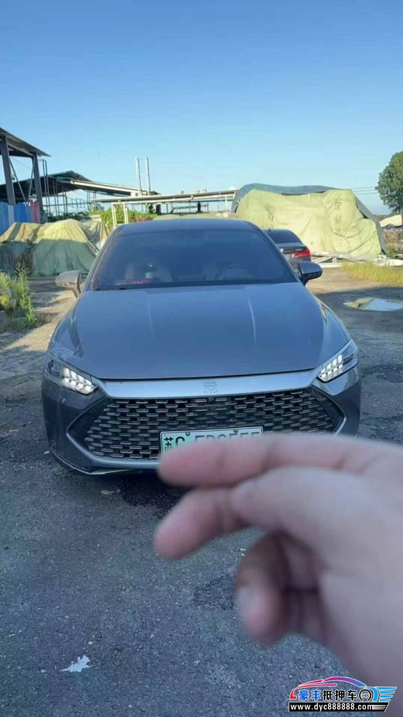 24年比亚迪秦轿车抵押车出售