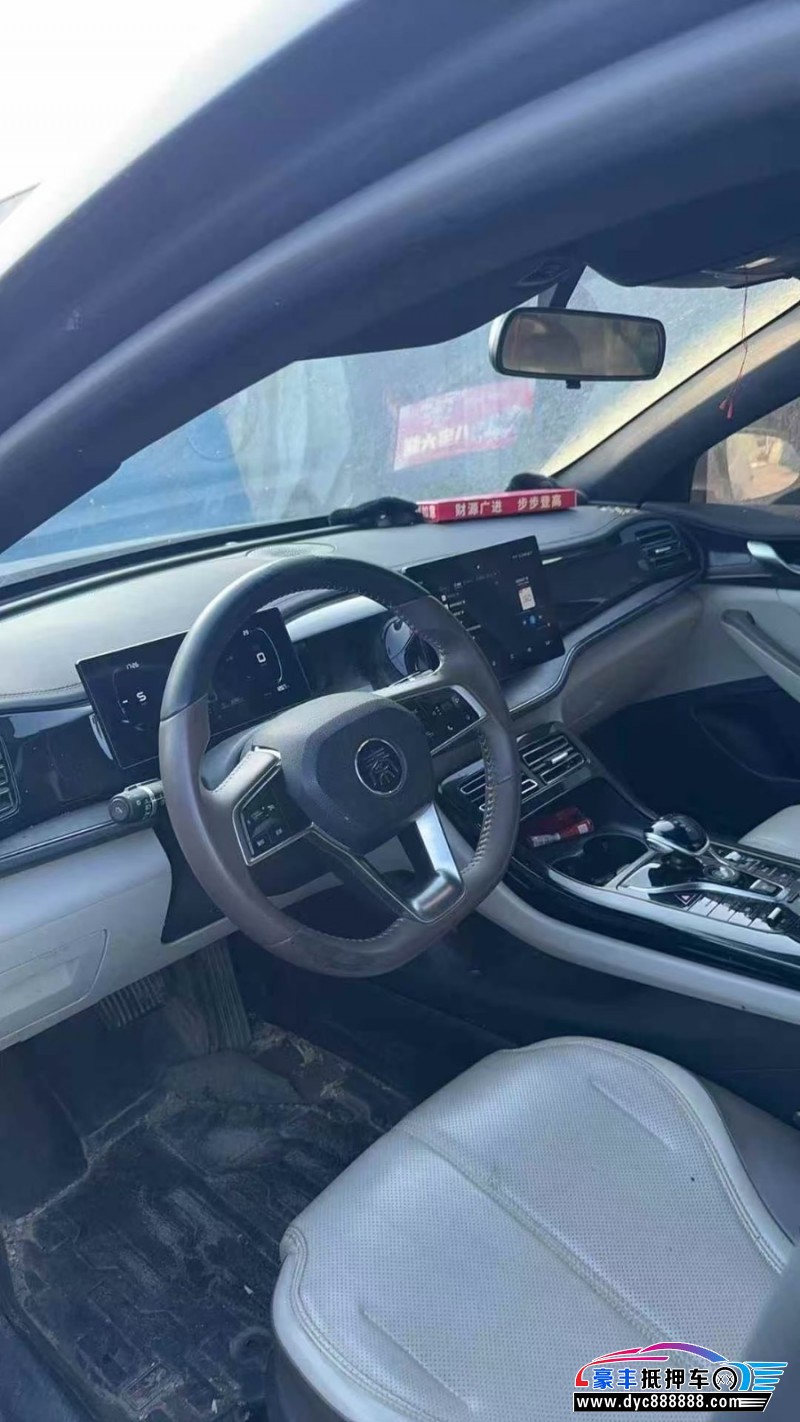 24年比亚迪秦轿车抵押车出售