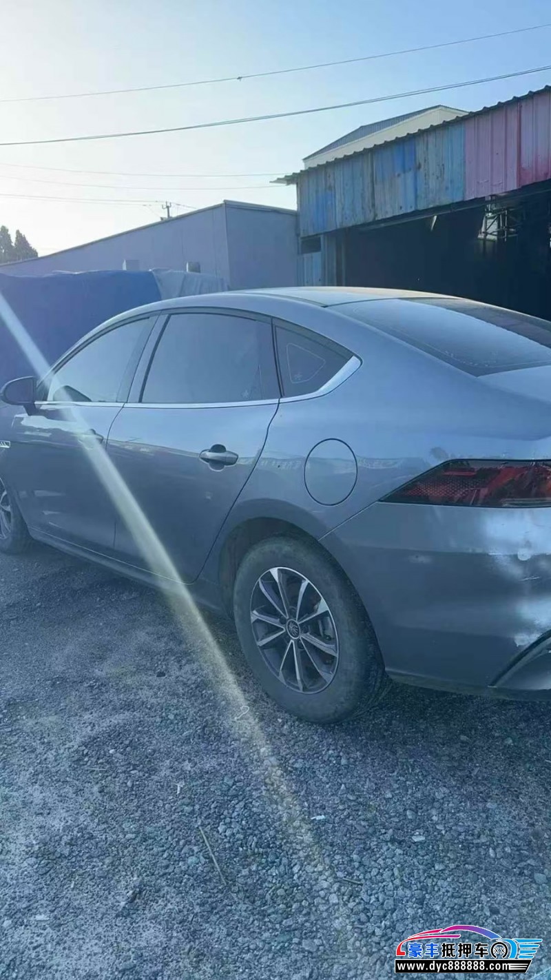 24年比亚迪秦轿车抵押车出售