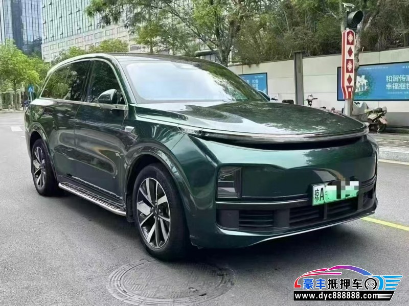 23年理想L8轿车抵押车出售