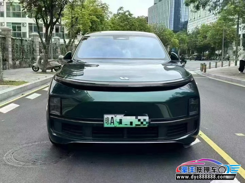 23年理想L8轿车抵押车出售