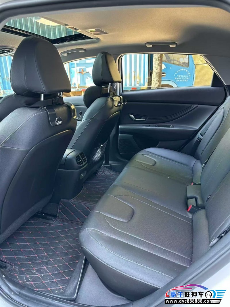 24年现代伊兰特轿车抵押车出售