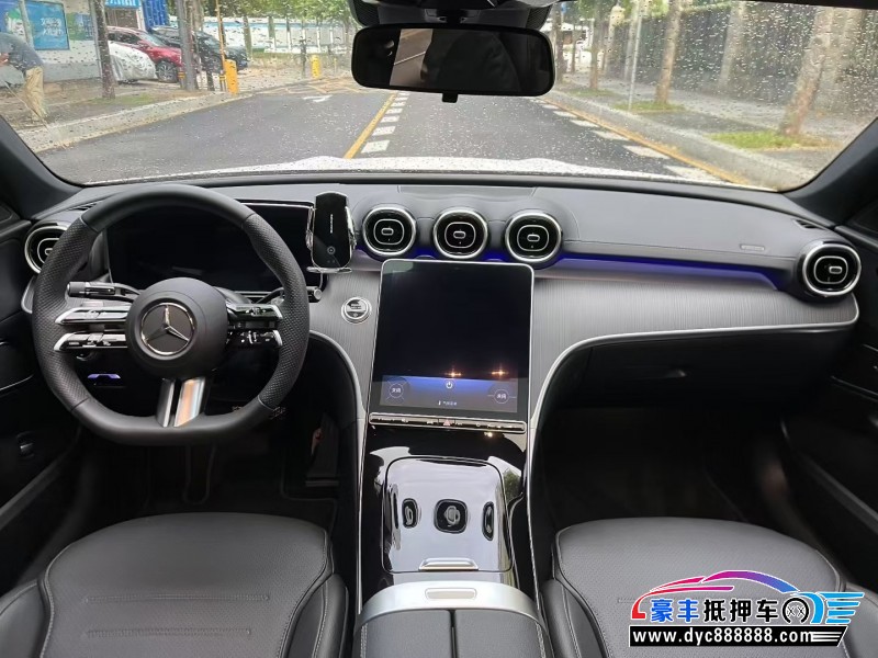 24年奔驰C轿车抵押车出售