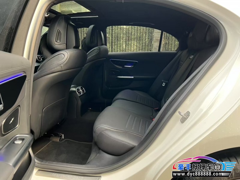 24年奔驰C轿车抵押车出售