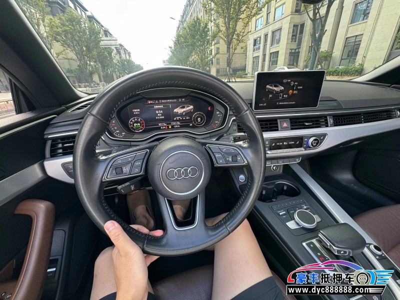 18年奥迪A5轿车抵押车出售