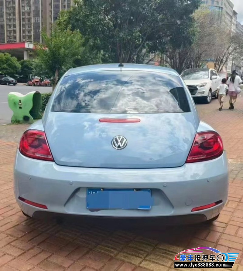 16年大众甲壳虫轿车抵押车出售