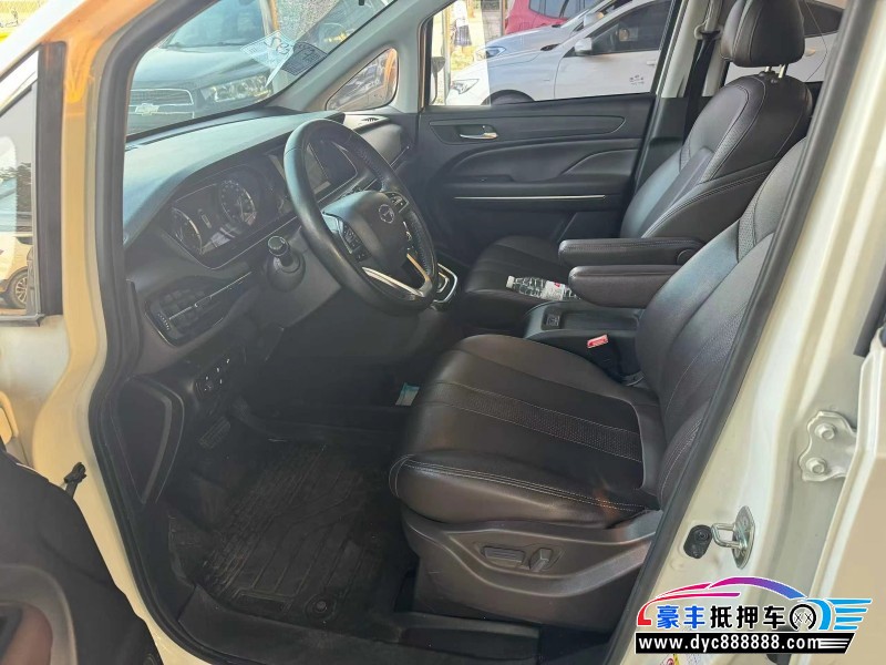 19年传祺GM6轿车抵押车出售