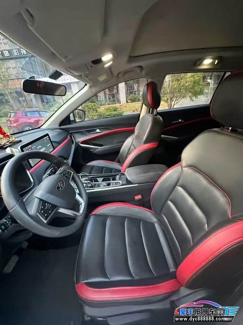 21年江淮思皓X8轿车抵押车出售