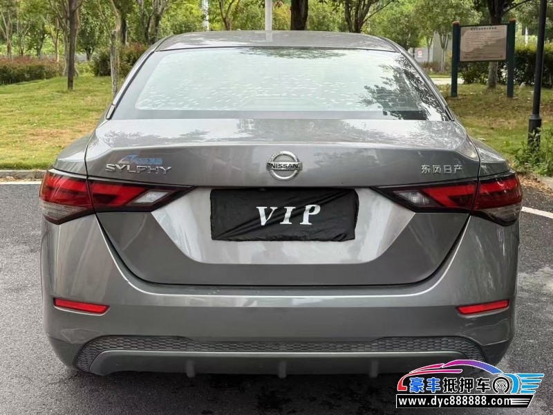 22年日产轩逸轿车抵押车出售