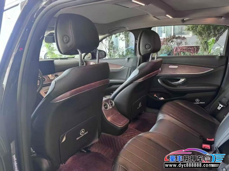 21年奔驰E轿车抵押车出售