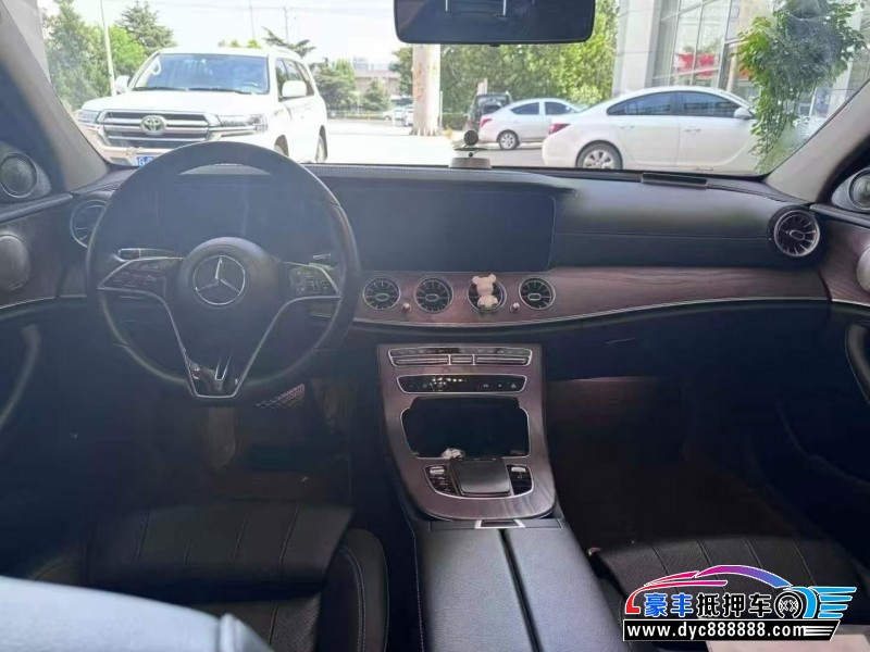 21年奔驰E轿车抵押车出售