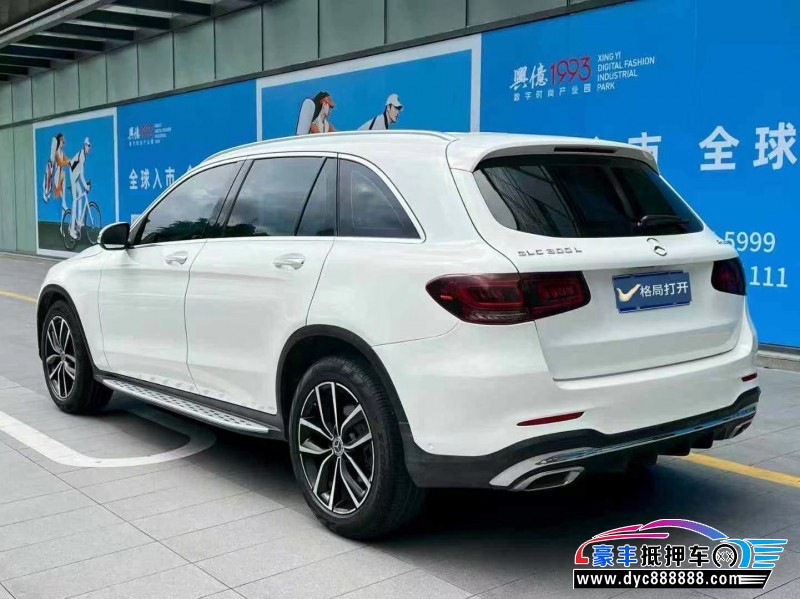 19年奔驰GLC轿车抵押车出售